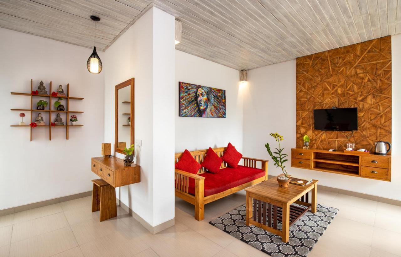 Abian Taksu Suite & Villas テガララン エクステリア 写真
